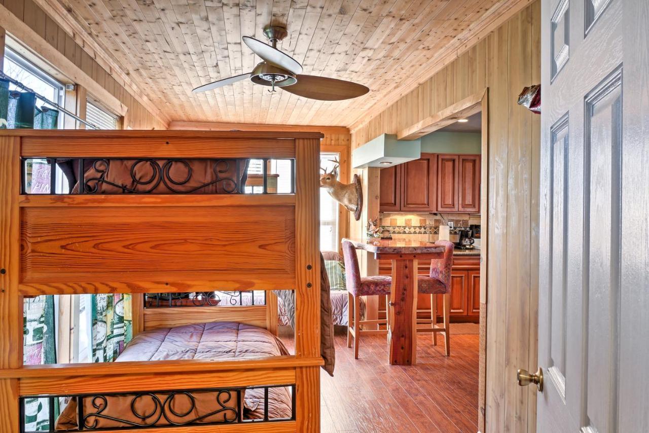 Paradise Cove Cabin With Boathouse And Dock Guntersville Exterior foto